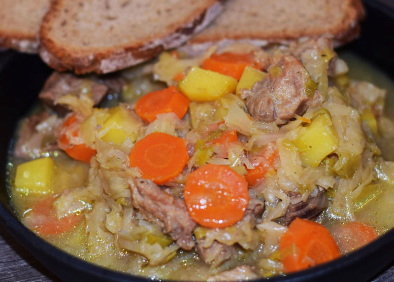 Pichelsteiner Eintopf aus dem Dutch Oven - Kiki&amp;#39;s BBQ | Grillrezepte ...